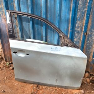 BMW E87 FRONT RIGHT SIDE DOOR